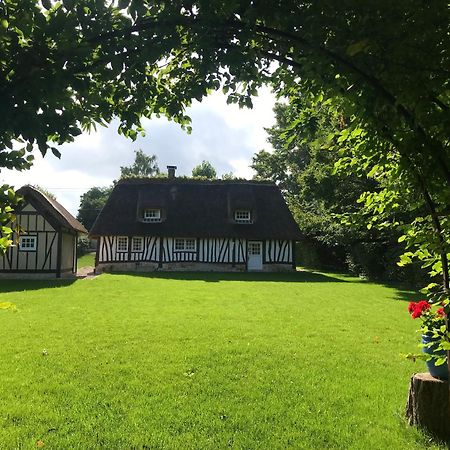 La Gloriette Gite Situe Dans La Propriete Dun Magnifique Manoir Vatteville-la-Rue Экстерьер фото
